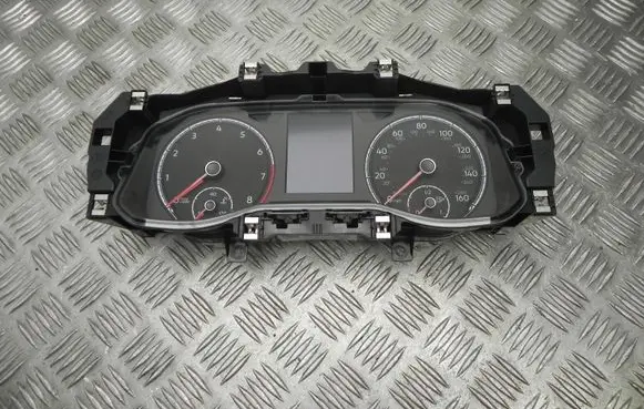 Volkswagen Polo VI Speedometer (instrument cluster) 2G0920940C