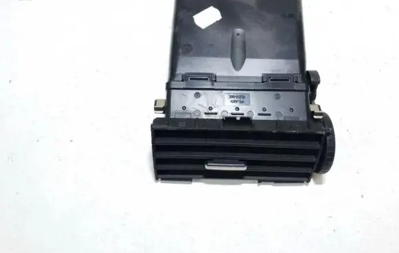 Ford Focus C-MAX Dash center air vent grill 5m51r014l21b0 05258004
