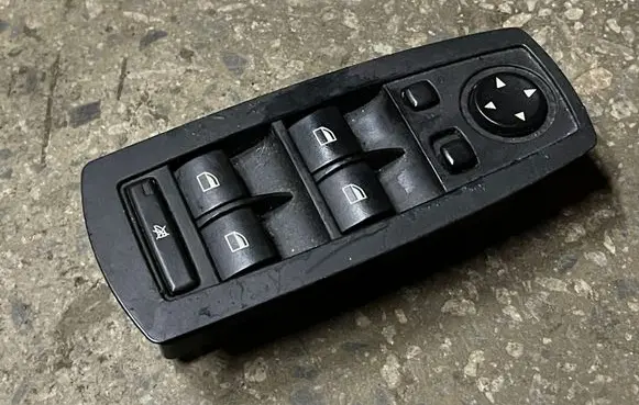 BMW X3 E83 Electric window control switch 3414355
