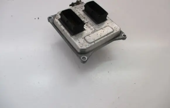 Opel Zafira B Engine control unit/module 555640081 5WK9425 Z18XER