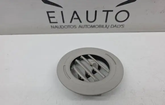 Dodge Durango III Air vent grill in roof 