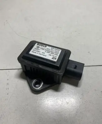 Audi A4 S4 B6 8E 8H ESP acceleration yaw rate sensor 8E0907637A 0013581 0265005245