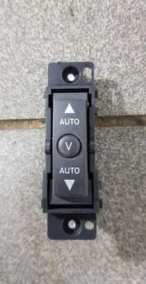 Jeep Grand Cherokee (WK) Sunroof switch P56029420AA