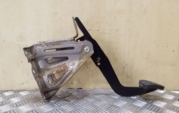 Volkswagen Crafter Brake pedal