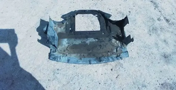 BMW 7 E38 Engine splash shield/under tray 51718150223 8150223