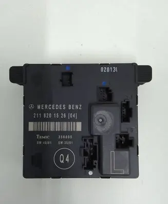 Mercedes-Benz E W211 Door control unit/module 2118201526 356805