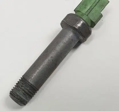 Jaguar XF X250 Oil pressure sensor 4R8Q-9278-AB