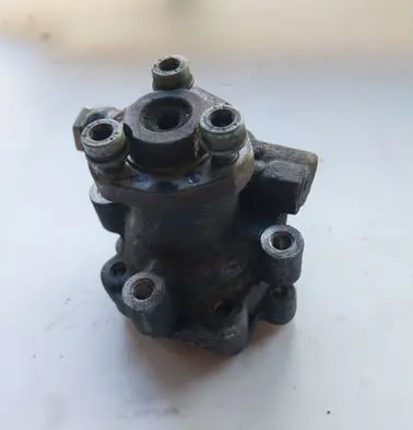 Volkswagen Golf IV Power steering pump 1J0422154A POWERSTEERINGPUMP