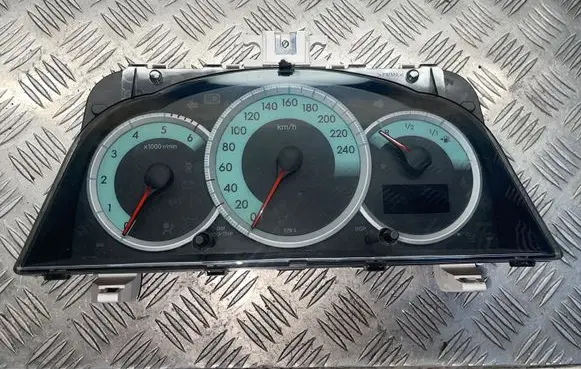 Toyota Corolla E120 E130 Speedometer (instrument cluster) 838000F090 MB2574303100
