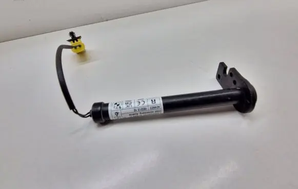 BMW 2 Active Tourer U06 Bonnet Pedestrian Airbag Actuator 8737138
