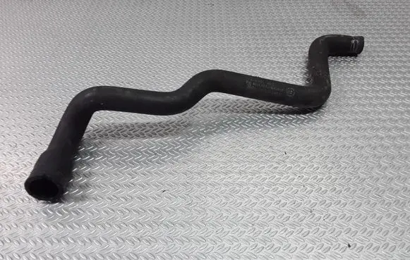 Mercedes-Benz S W220 Engine coolant pipe/hose A2205011882