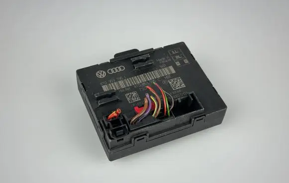 Audi A5 8T 8F Door control unit/module 8T0959795L 8T0959795C
