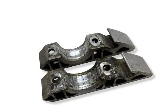 Volkswagen Touareg I Sway bar bush bracket, front 7L0411063B