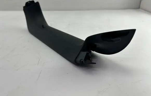 Volkswagen Tiguan Tailgate/trunk upper cover trim 5NA867704B
