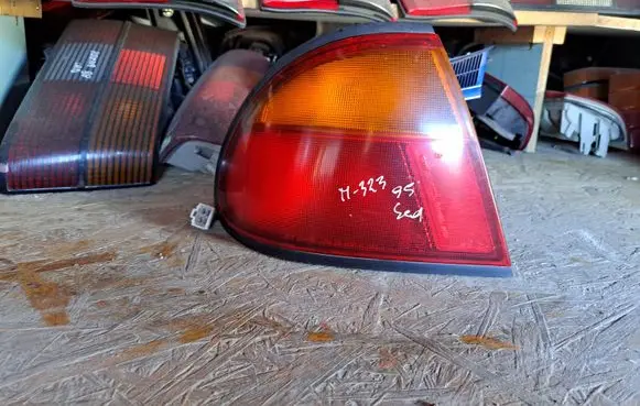 Mazda 323 Rear/tail lights 22061700