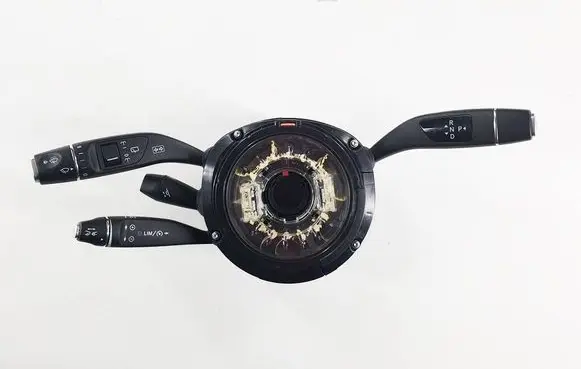 Multifunctional control switch/knob