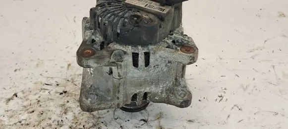 Dacia Duster Generator/alternator 231005770R 2612249B 214112942