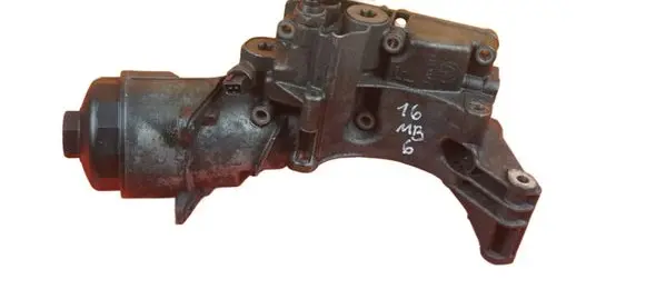 BMW X5 E53 Oil filter mounting bracket 1713838 M54B30