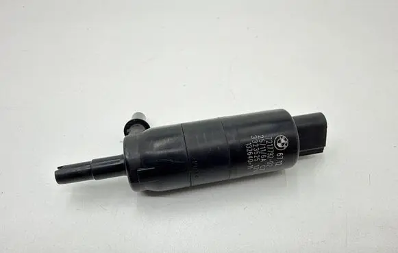 BMW 7 F01 F02 F03 F04 Headlight washer pump 7217792