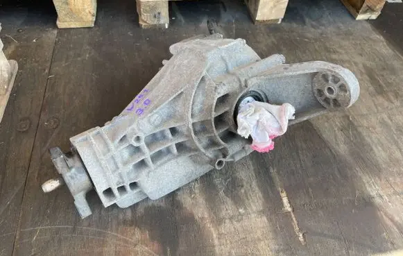 Mercedes-Benz R W251 Rear differential