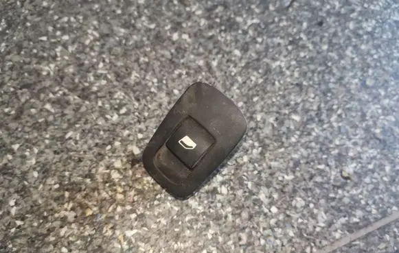 Citroen C4 I Picasso Electric window control switch 96639378 96639378ZD