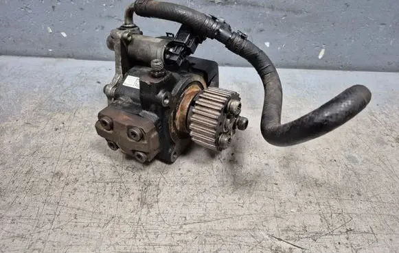 Volkswagen PASSAT B7 Fuel injection high pressure pump 03L130755H