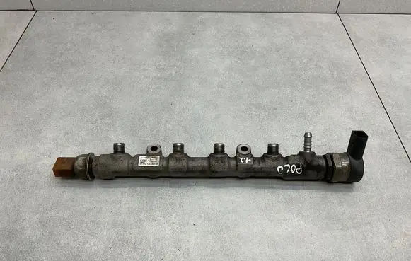 Volkswagen Polo V 6R Fuel main line pipe 03P089 057130764AB