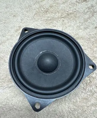 BMW X7 G07 Rear door speaker 2622517 72161 18353410