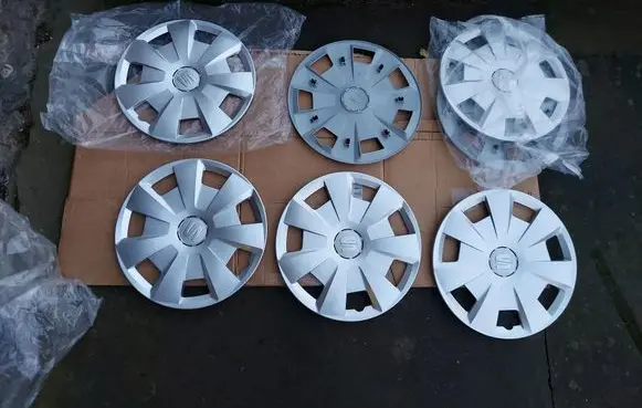 Seat Ibiza IV (6J,6P) R14 wheel hub/cap/trim