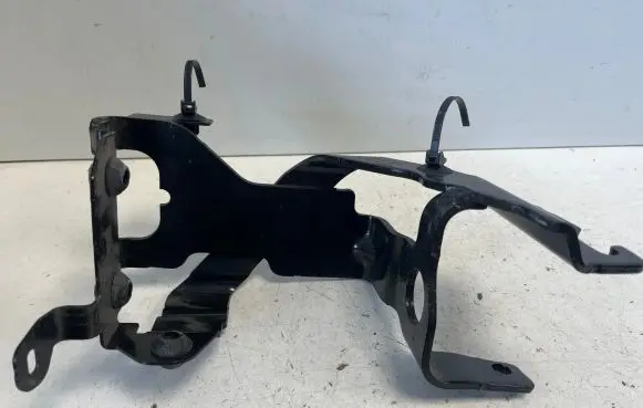 Opel Mokka B ABS pump bracket 9824447480