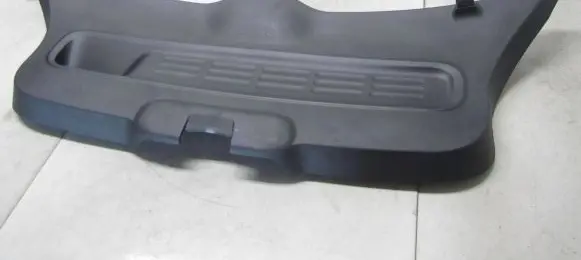 Citroen C4 Cactus Tailgate trim 9801412277