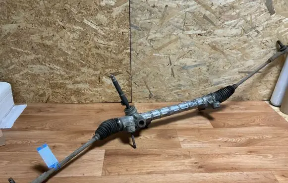 Toyota Avensis T250 Steering rack 3Y25536