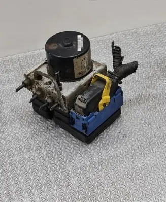 Renault Twingo II ABS Pump 8200403322 44CT2AAY1 10020700594