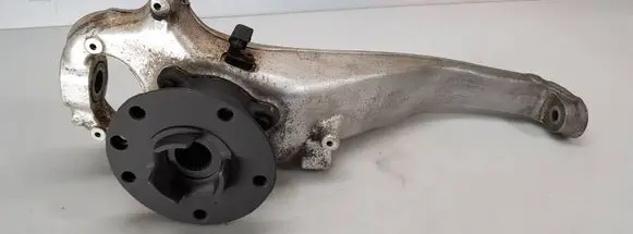 Porsche Cayenne (92A) Front wheel hub spindle knuckle 7P0407246A