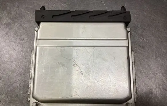 Volvo XC90 Engine control unit/module 30646978A 1039S04101 0281011441