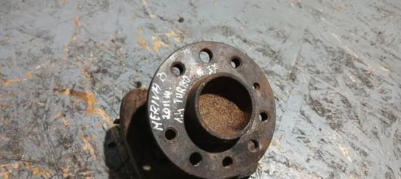 Opel Meriva B Rear wheel hub 
