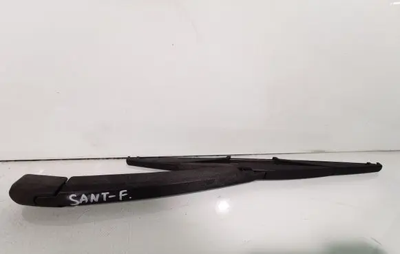 Hyundai Santa Fe Rear wiper blade arm