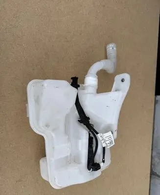 Audi Q3 F3 Windshield washer fluid reservoir/tank 83A955451B