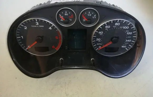 Audi A3 S3 8P Speedometer (instrument cluster) 8P0920981B