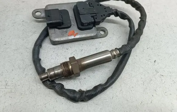 Mercedes-Benz C W205 Lambda probe sensor A0009059703 0009059703 5WK96682E