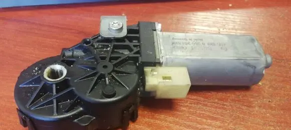 BMW 7 E65 E66 Seat adjustment motor 8316668