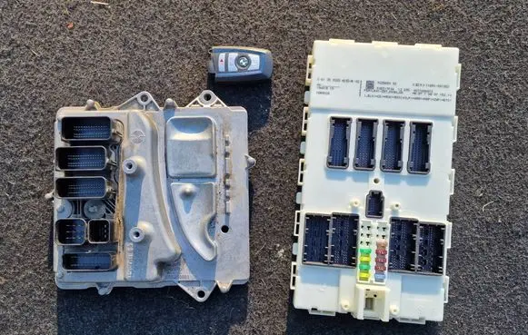 BMW 4 F32 F33 Engine control unit/module 8626472 9325654