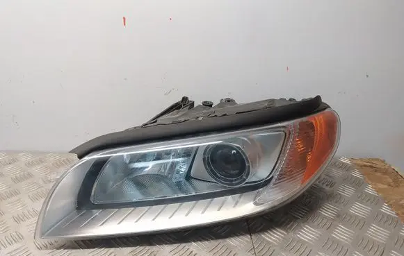 Volvo S80 Headlight/headlamp 31214347