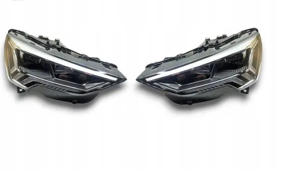 Audi Q3 F3 Headlights/headlamps set 83A941033A