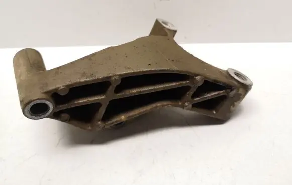 Opel Mokka Front differential mounting bracket 55579422