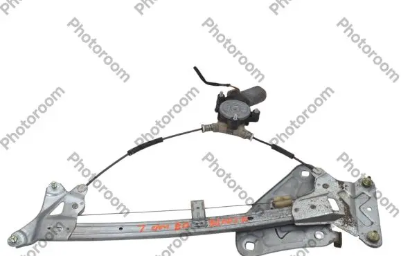 Hyundai Coupe Front door window regulator with motor 824032C000