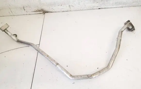 Toyota Avensis T270 Air conditioning (A/C) pipe/hose 8870705070