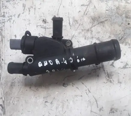 Audi A4 S4 B7 8E 8H Thermostat/thermostat housing 036121132D