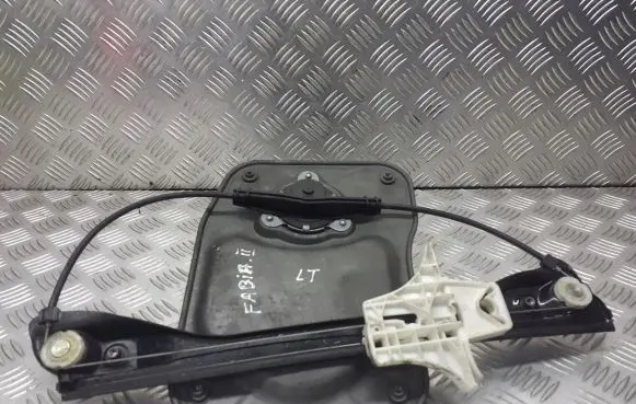 Skoda Fabia Mk2 (5J) Front door electric window regulator 