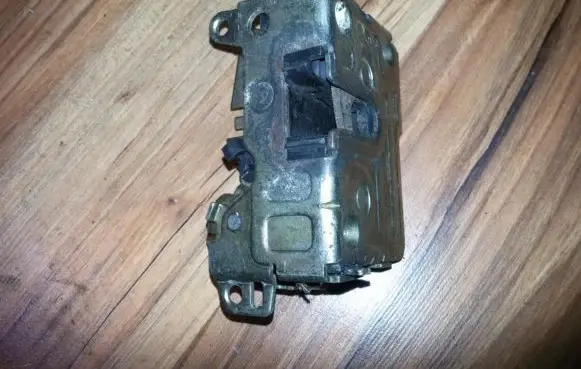 Renault Scenic I Rear door lock